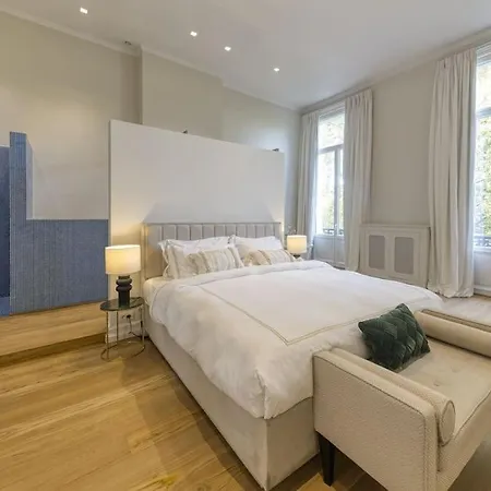 Apartment Luxurious 3 Bedrooms Center Antwerp
