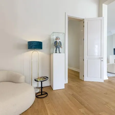 Luxurious 3 Bedrooms Center Anvers